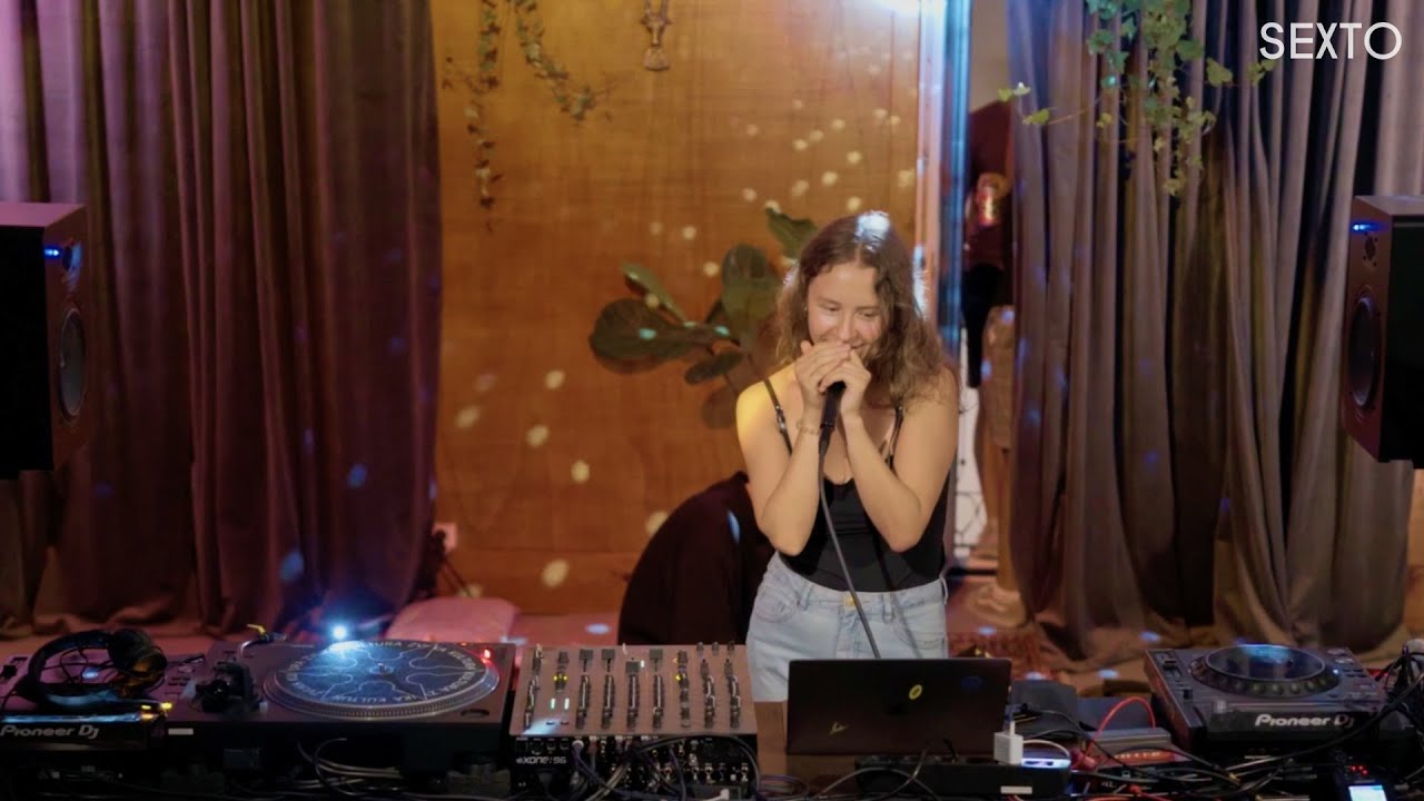 MARYANA KLOCHKO  x Record Session x Sexto Station