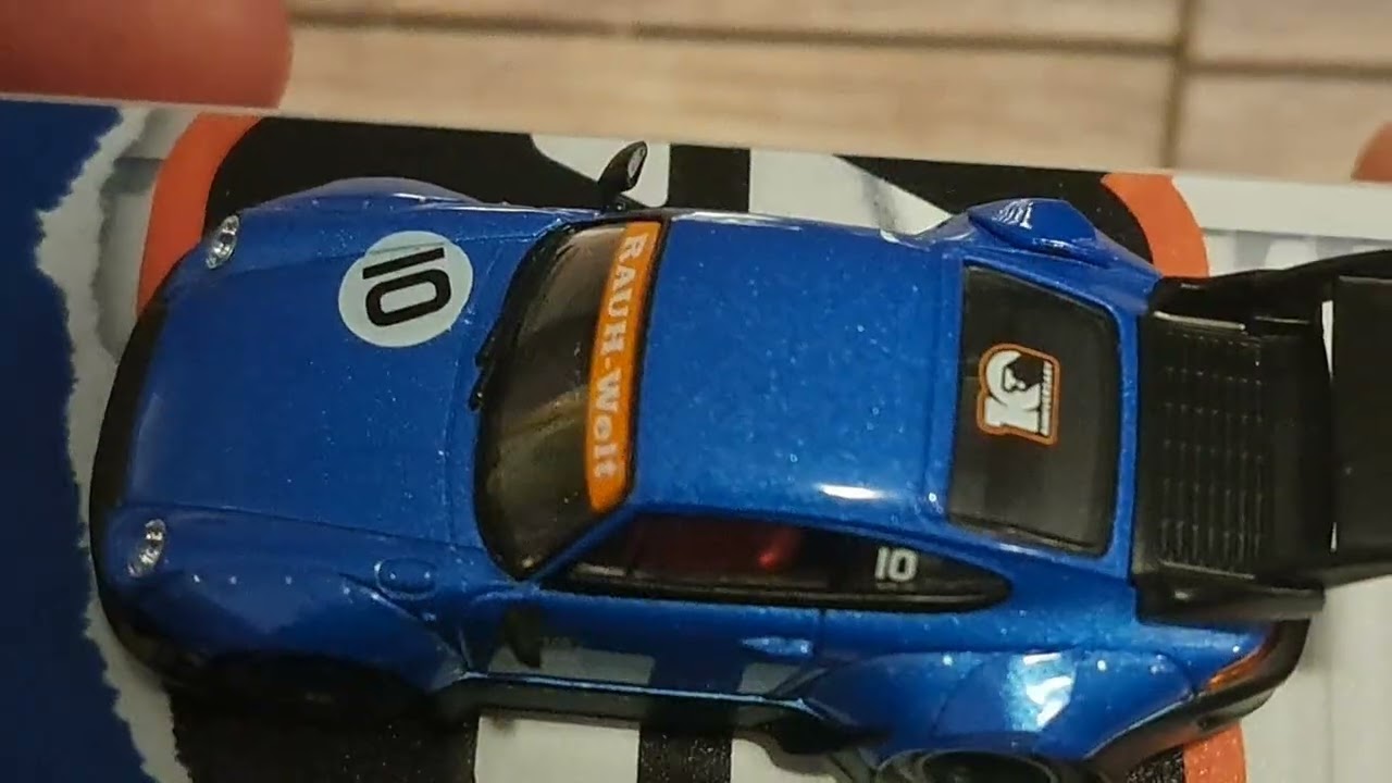Tarmac works porsche 10th annversary RWB 993 