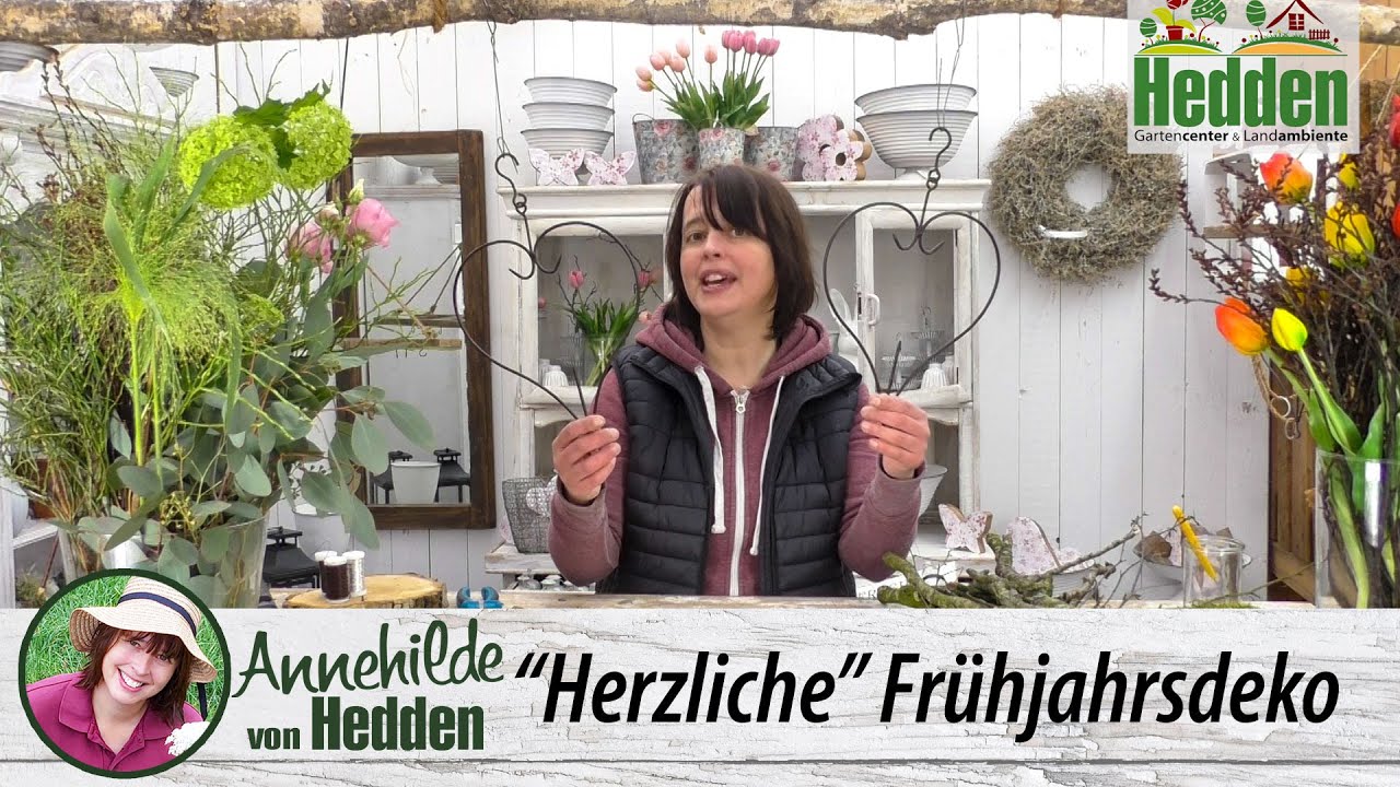 Hängende Frühjahrs-Deko aus Naturmaterialien, Frühlingsdeko