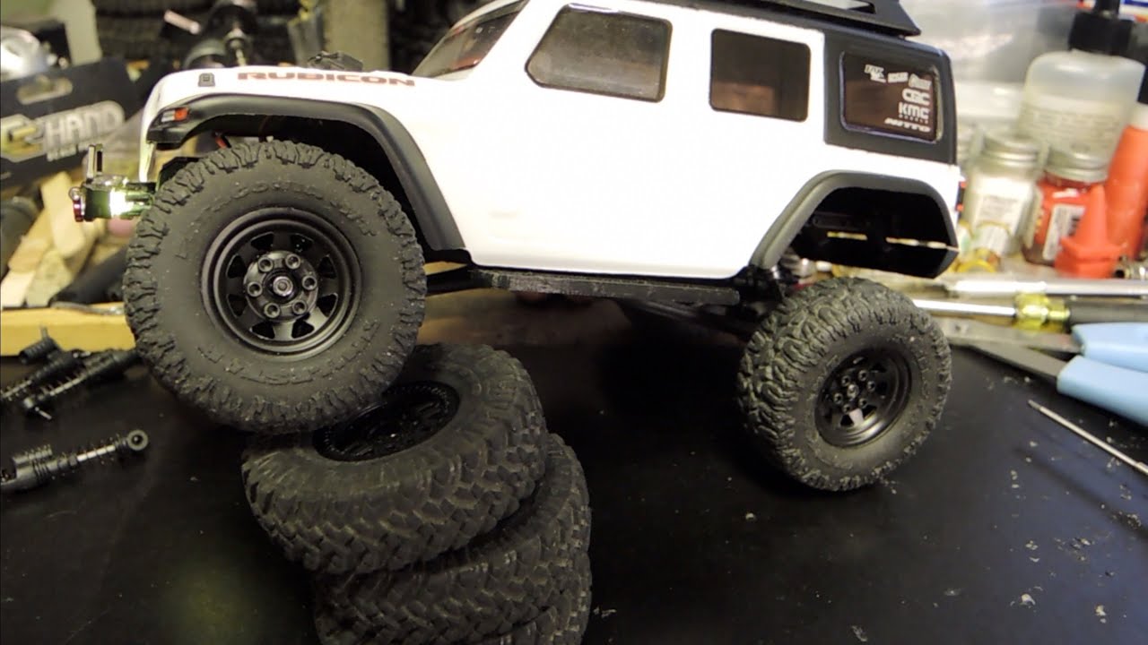 Инструкция по установке и тестированию дисков Axial SCX24 Rubicon с фиксаторами борта RC4WD и шин...