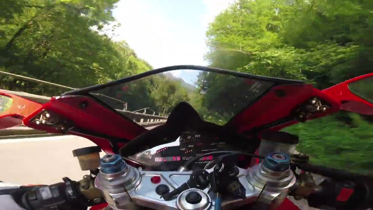 Bimota 500 V2 onboard running up the hill_1