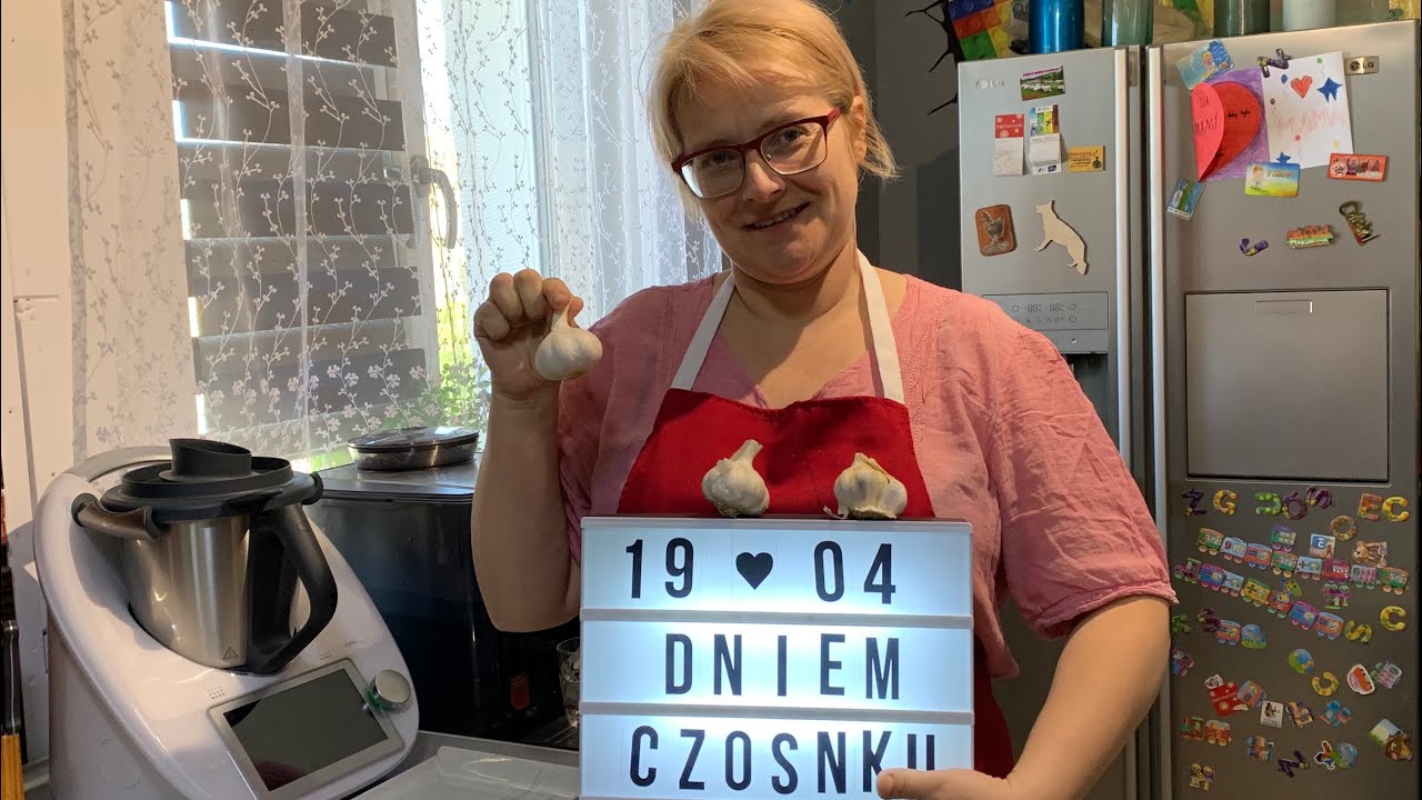 Thermomix Tm6: Czosnkowe chlebki naan.
