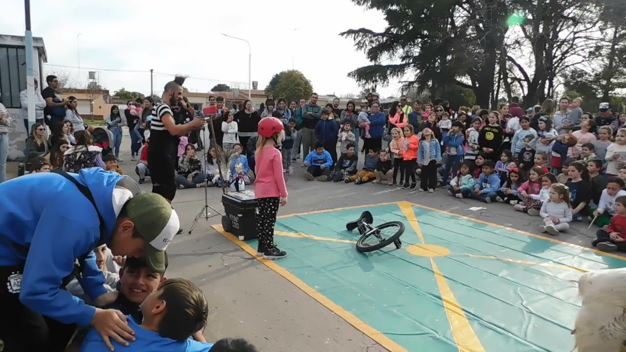 PepiniYO circo monociclo 