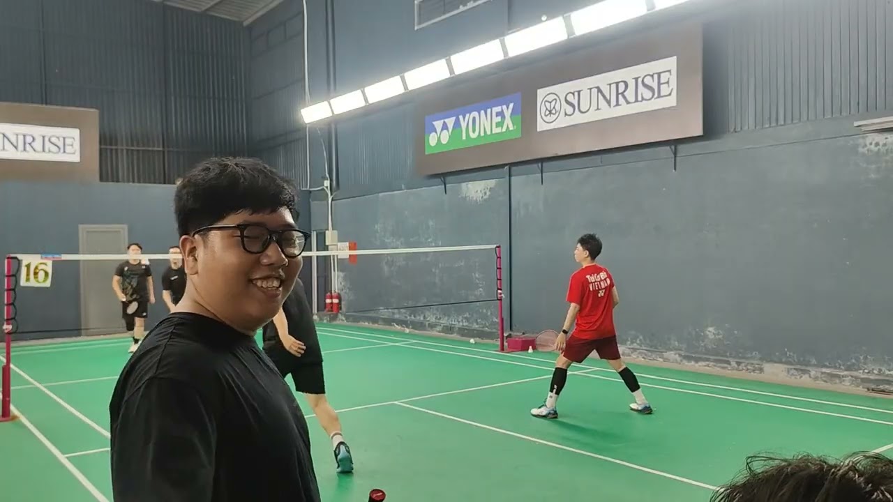 Sương, Quang vs A Khang, Hùng Tài