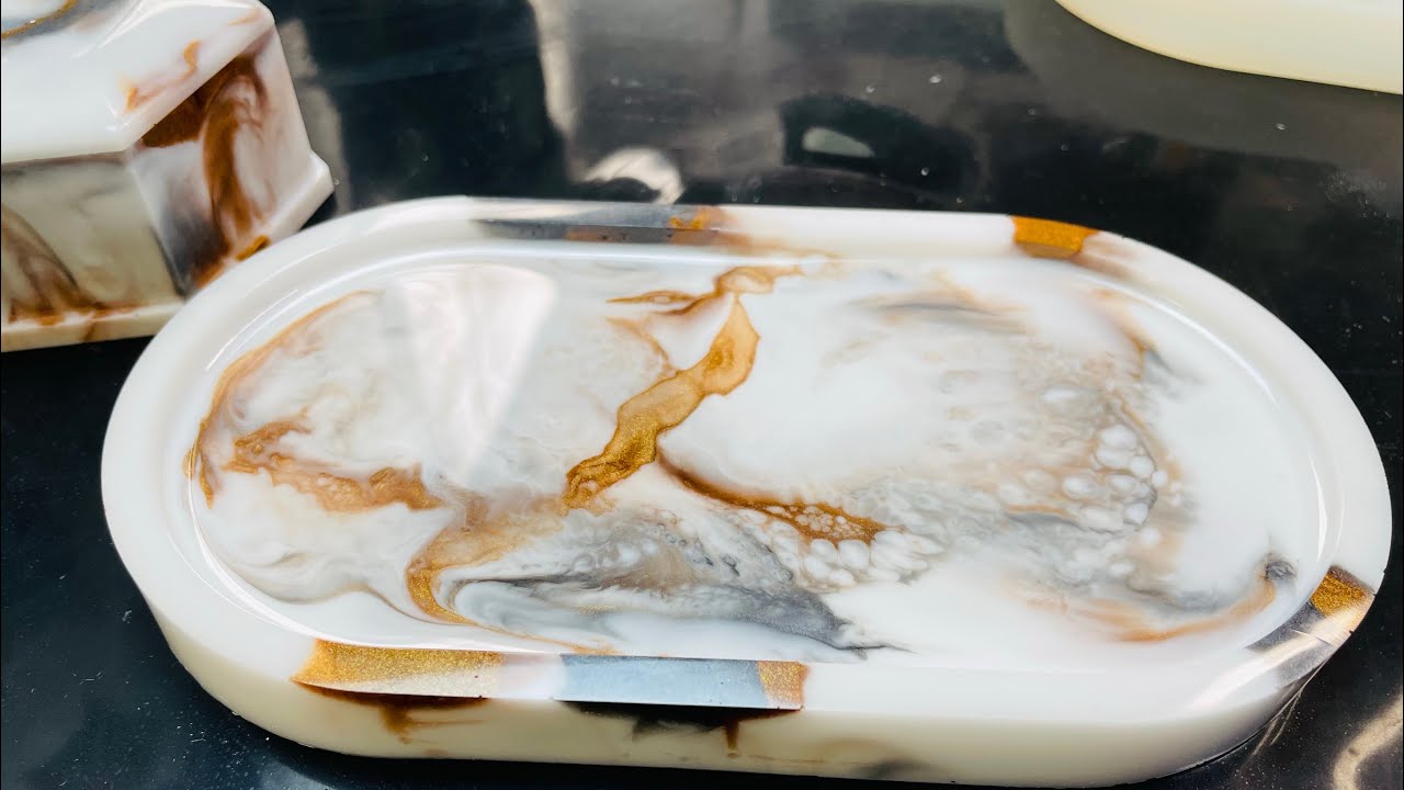 #298-Beautiful Trinket Tray