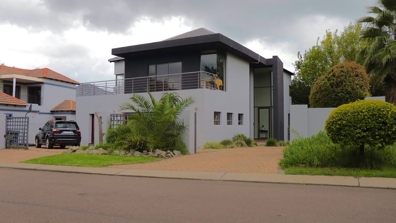 4 Bedroom Modern Home For Sale In Centurion | Sello Mgayiya    #mordernhouse #gauteng #midrand
