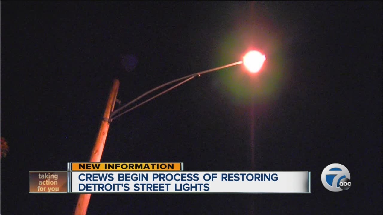 Crews begin process of restoring Detroit's street lights