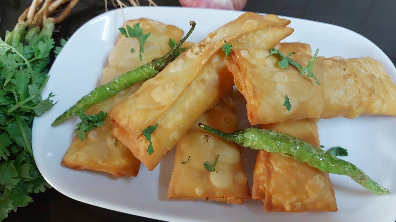 Street Style Onion Samosa / With Simple & New Foldings / Ulli Samosa
