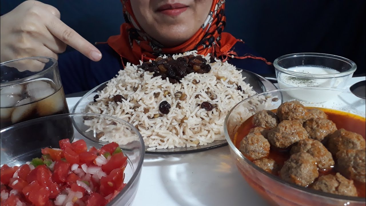 #موکبانگ . عدس پلوهمراه باکوفته ومخلفات. اگه خوشتون اومدلطفالایک کنید.#mukbang #eating #food #asmr 