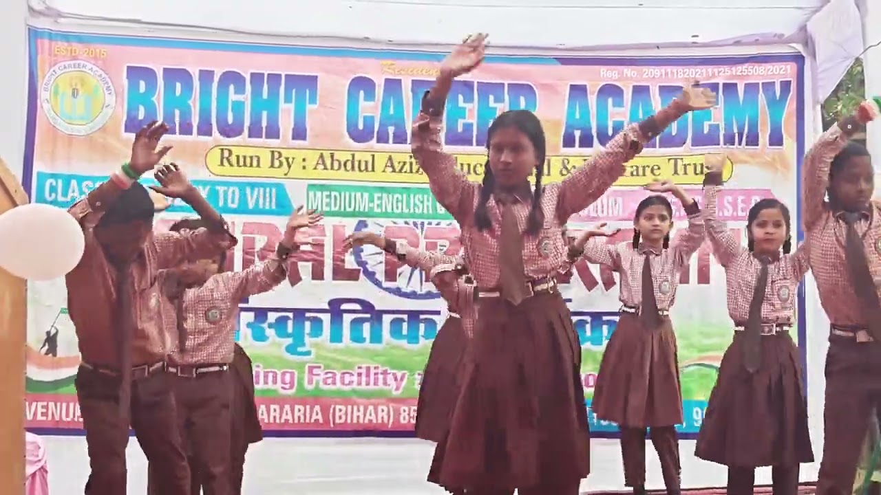 Dharak Dharak Dance By Taniya Khushi Aaesha saurabh,  aayat aadesh Shivam Rabiya sofiya 