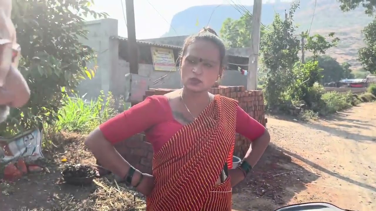 बाईची गाडी ठोकली #gavakadcharahda #gavakadachicomedy #gavakadachistory #कॉमेडी