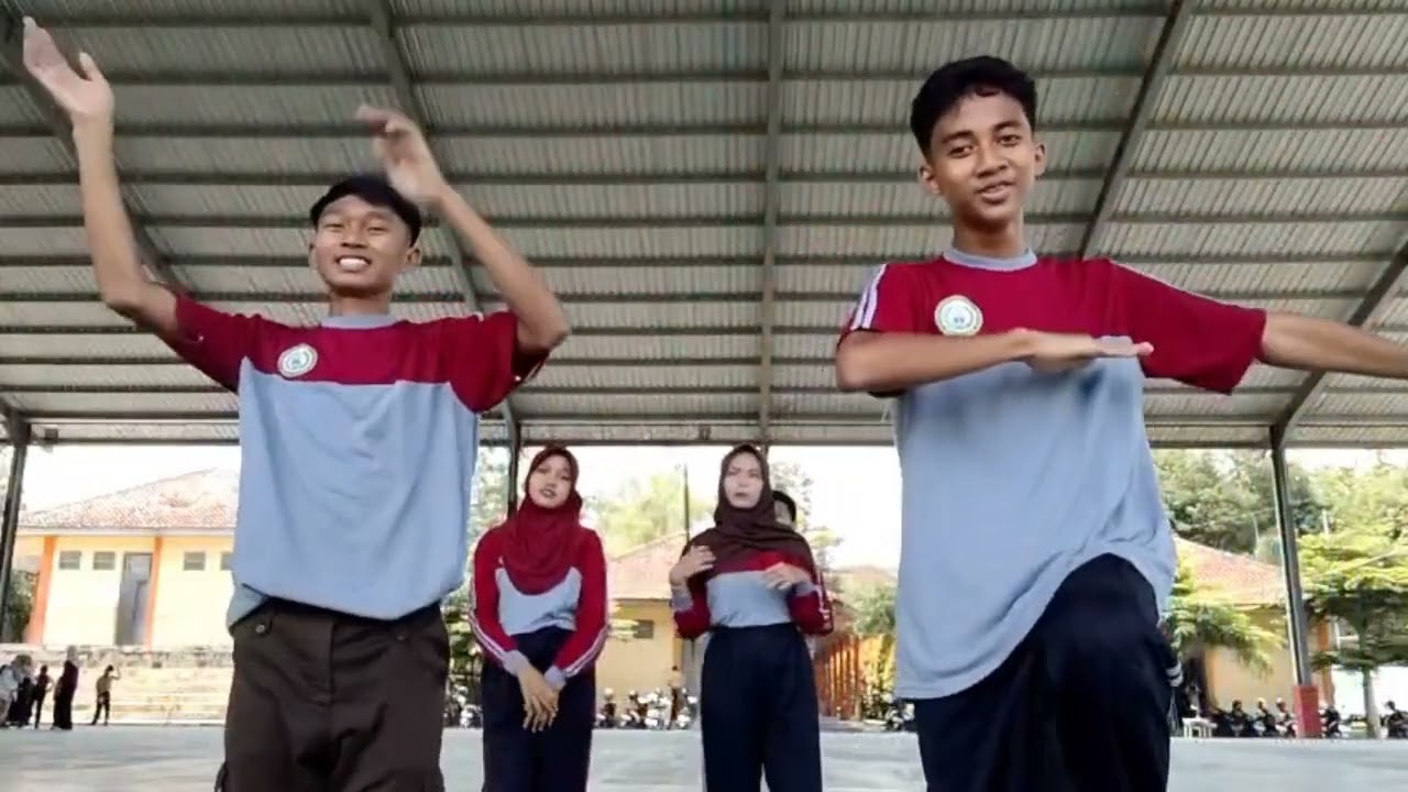 Tugas Senam Irama(Pemanasan, Gerakan Inti, Pendinginan) X TO 4