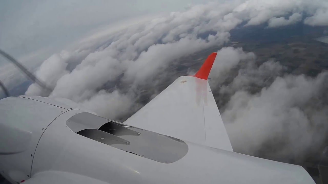 DA42 NG - Engine failure imitation, steep turns etc.