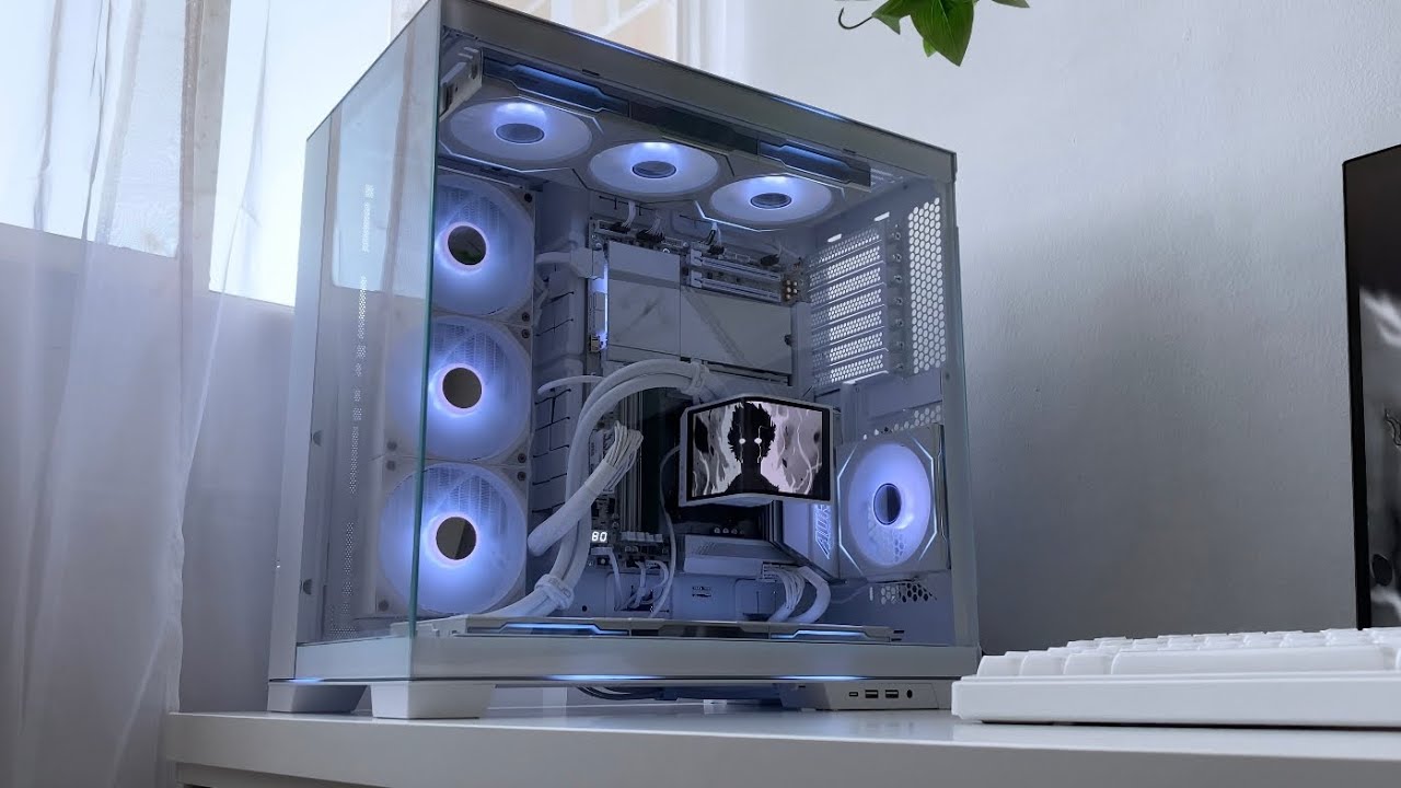 My first black and white game setup - LIAN LI 011D EVO RGB IVERTED ASMR + PC build
