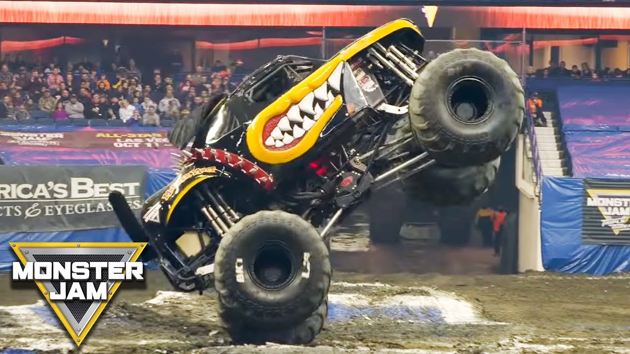 Rosemont, IL Highlights | Monster Jam 2018 | Monster Jam