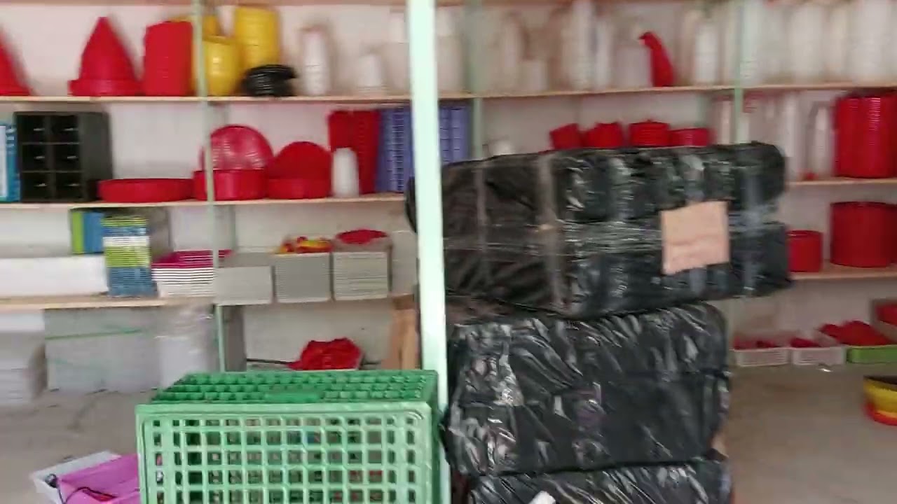 محل لبيع الفقاسات .. لوازم الدجاج .. لوازم الفقاسات .. 0689827173