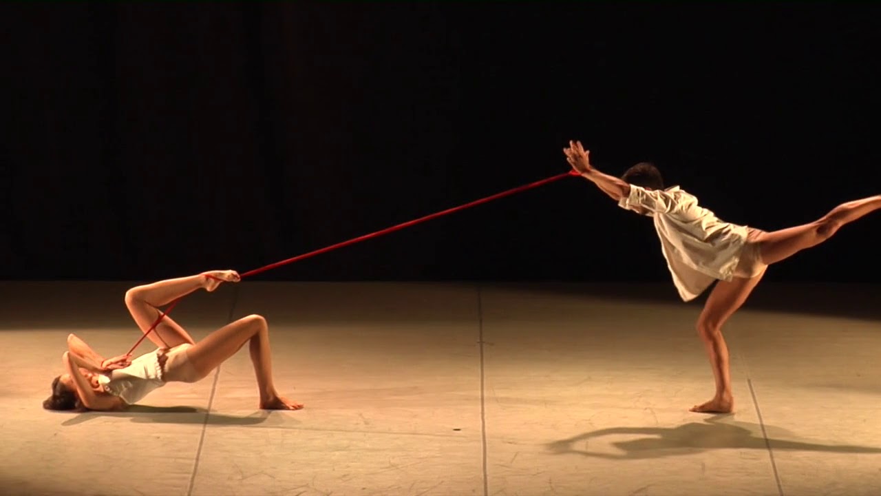 Anna Kolesarova danza Filo rosso del destino