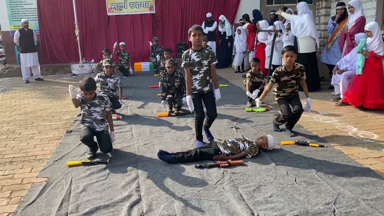 Urdu ingali teri mitti them dance