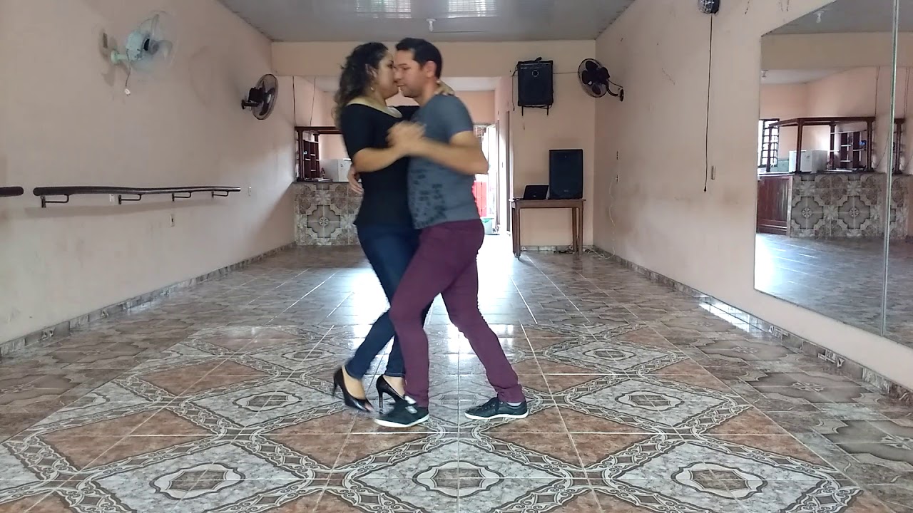 BAILE DA SAUDADE - AMO VOCÊ- (PENINHA) - Everton Pires & Kelly Sena