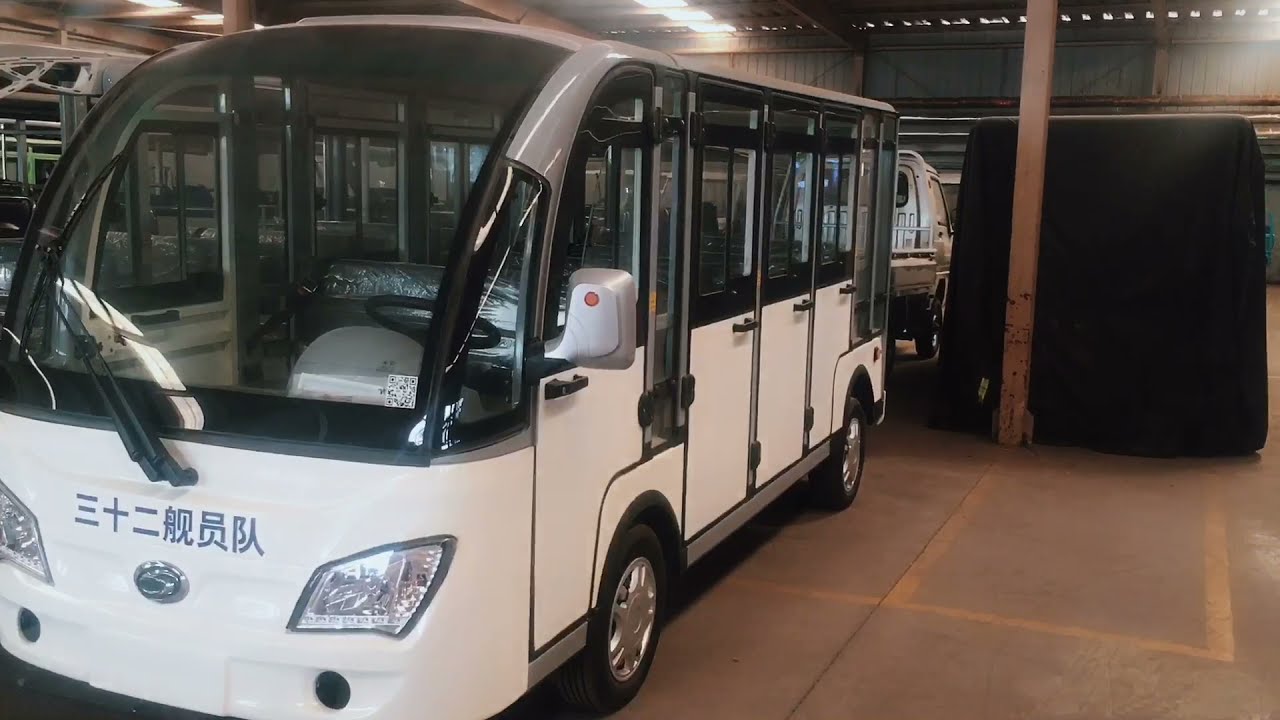 Electric minibus