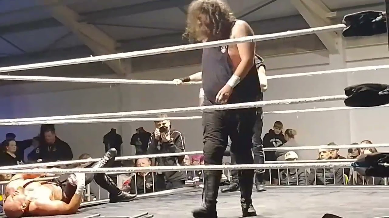 Lewis Johnson vs Sam Gradwell - RPD special referee