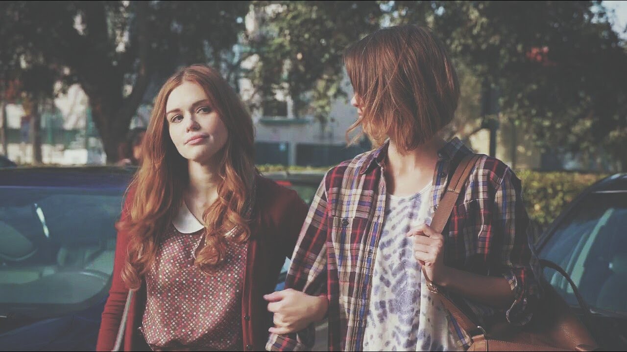Malia & Lydia || Friends