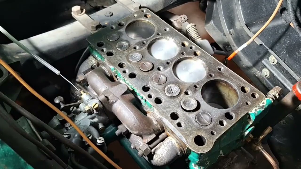 003 - Moteur 4 temps &agrave; soupapes lat&eacute;rales