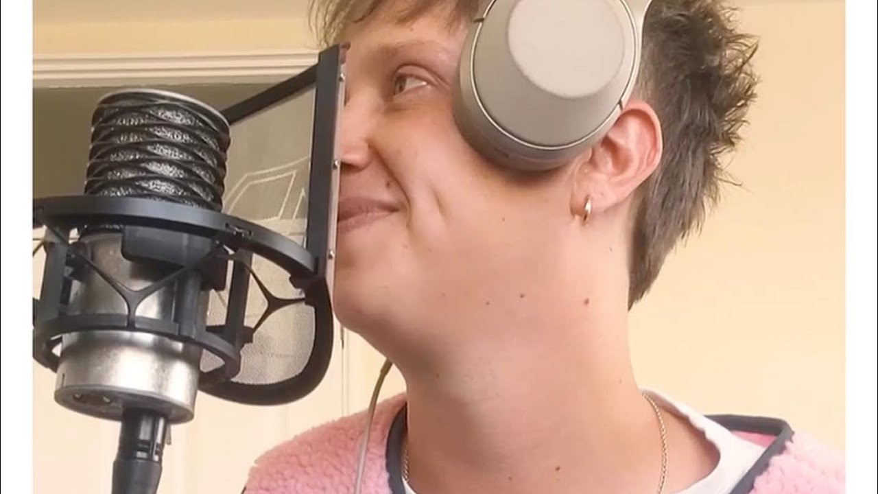 Is Everybody Going Crazy? (acoustic) - Nothing But Thieves | BoysByGirls