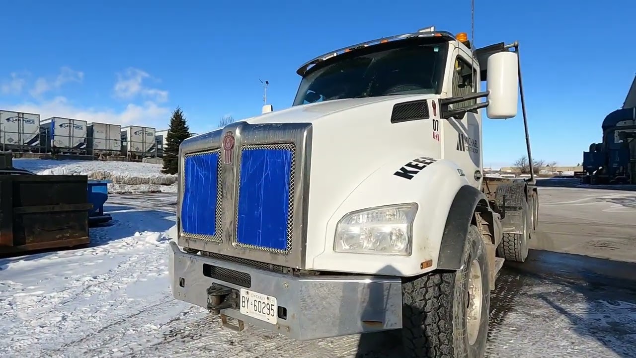 Winter-Proofing My Roll-Off Truck: DIY Grill Cover + Cozy Seat Hack! #automobile #mechanic #snow 
