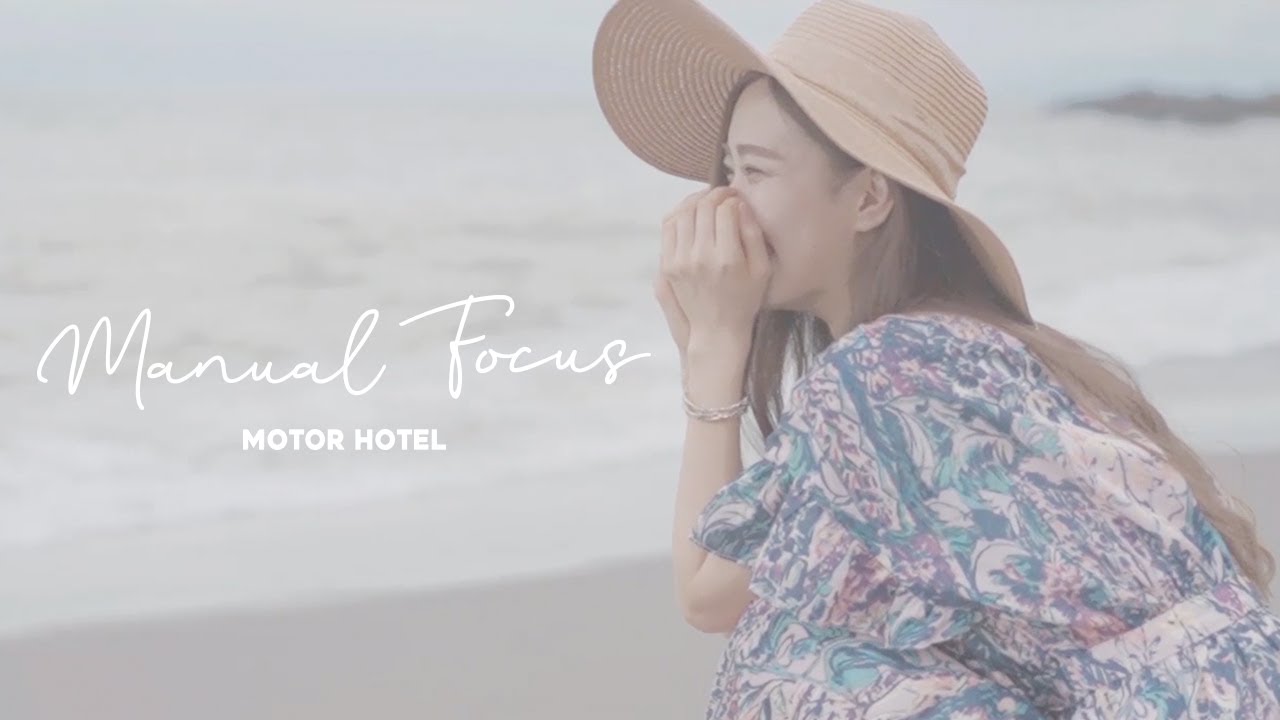 MOTOR HOTEL - MANUAL FOCUS