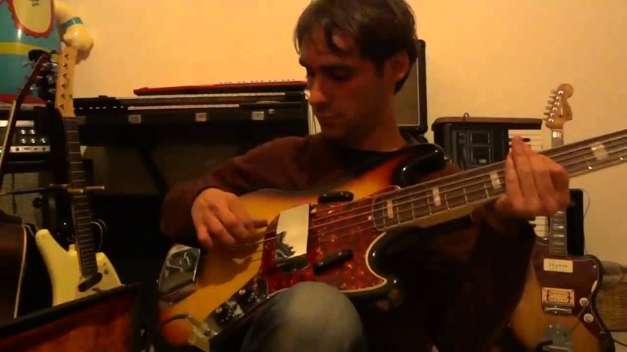 RARE Vintage 1967 Fender Bass V demo/description