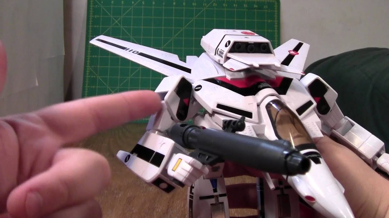 Macross VF-1 Valkyrie Review (Takatoku Bandai reissue rerelease)