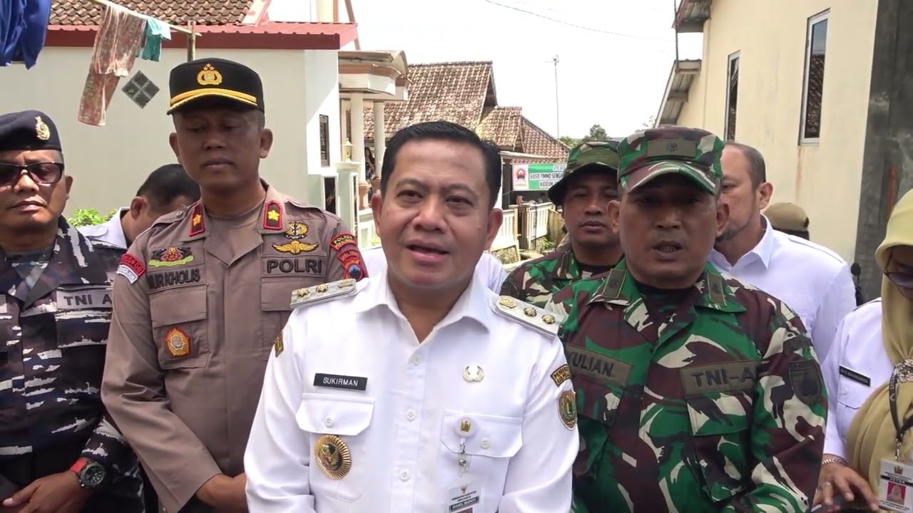 BAHAGIA WARGA DESA WERDI SAMBUT JALAN ASPAL BARU HASIL PROGRAM TMMD