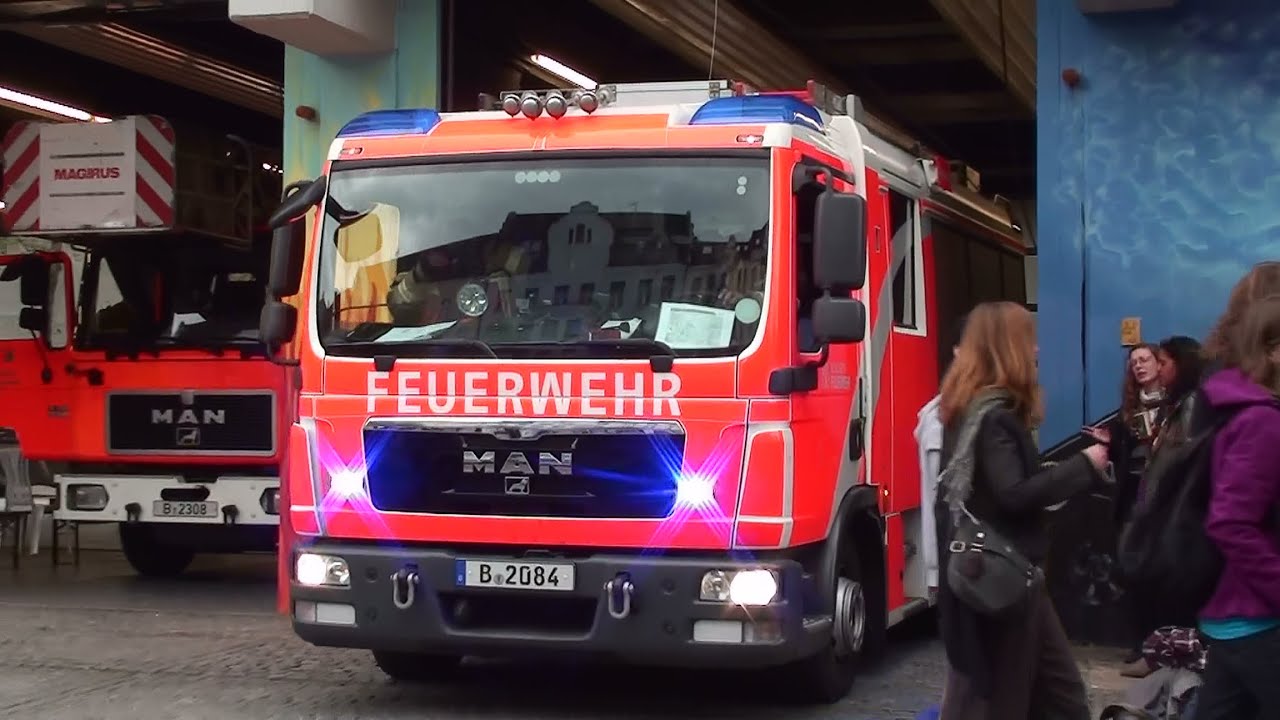 [1. Mai] LHF + DLK + RTW + ELW Berliner Feuerwehr FW Kreuzberg