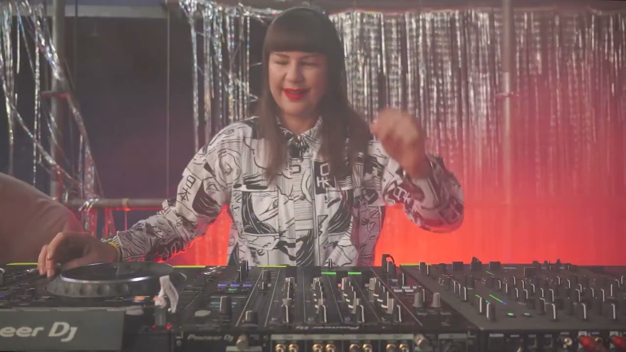 Miss Kittin - Live DJ Set @ Laboratorium Festival Charity Event