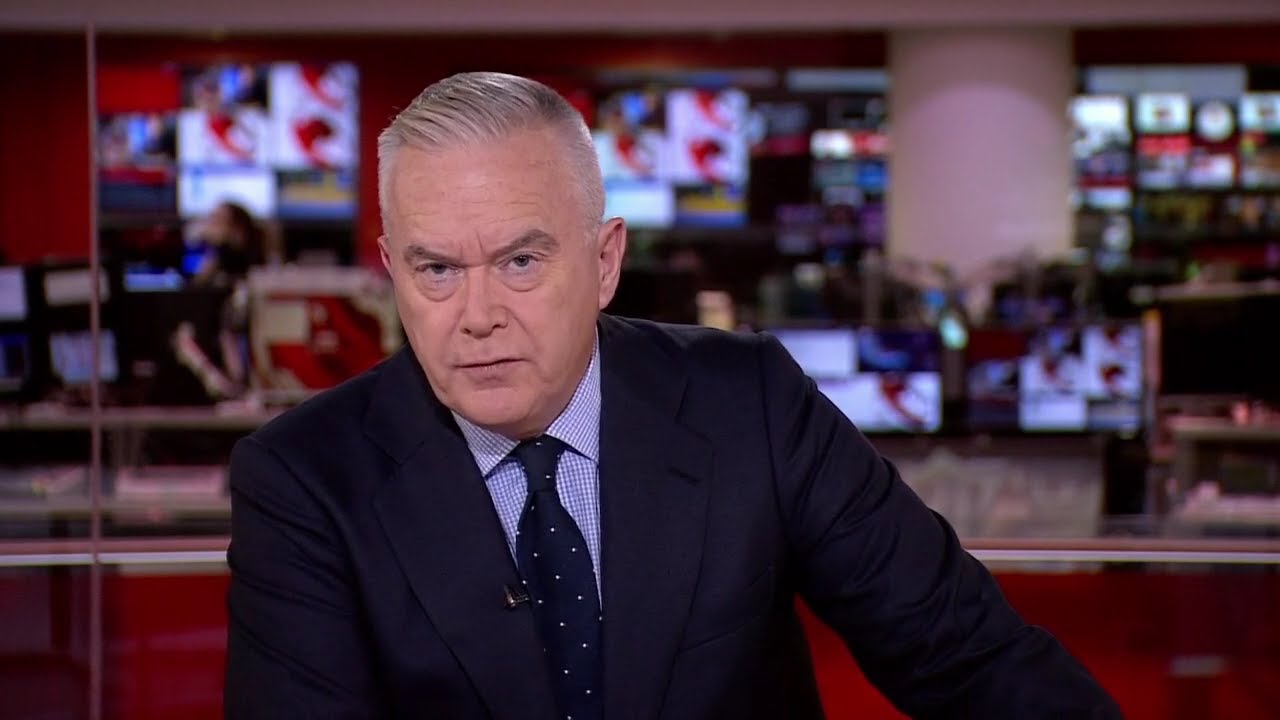 BBC Weekend News: Evening Bulletin (5th December 2021)