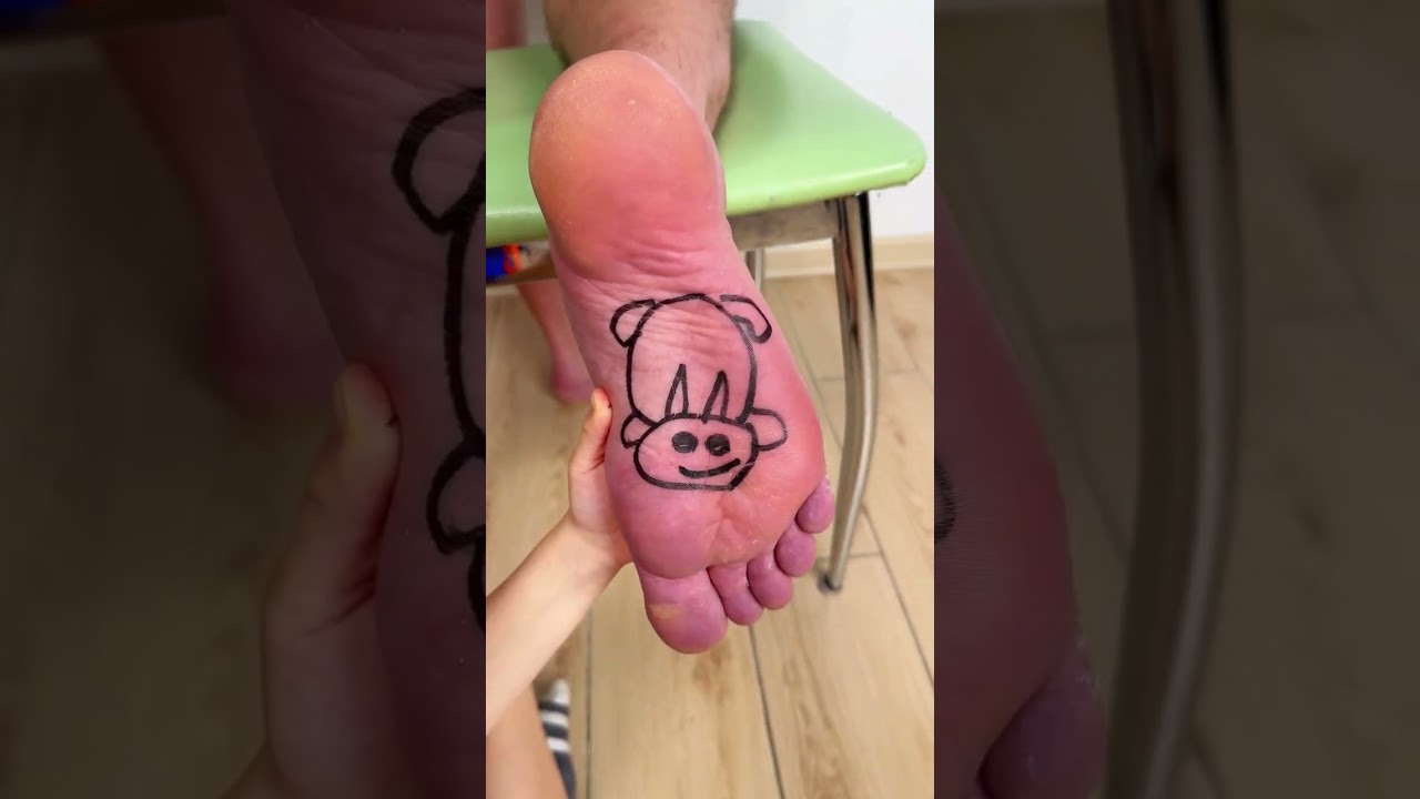 Drawing on Feet? 😂 Fun Art #kids #art