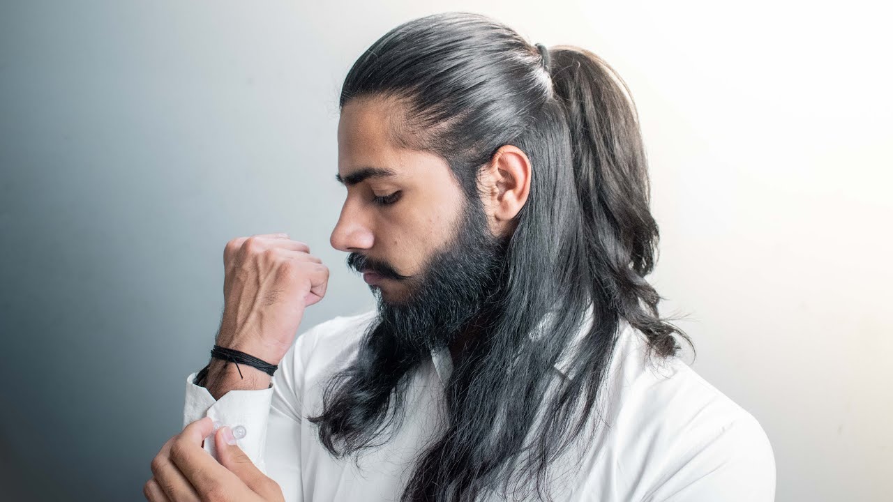 Make these Hairstyles for Job Interviews (And Other Formal Events)