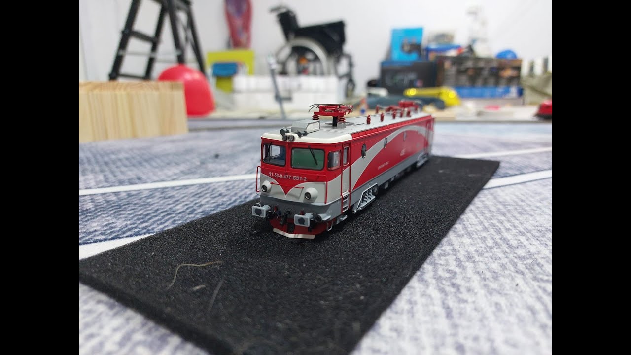 Prezentare locomotiva 060 EA 551-2 