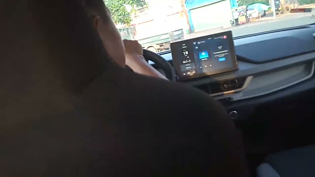 Đi xe ô tô 