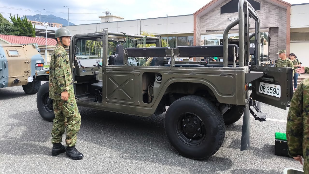 小倉駐屯地記念行事　高機動車試乗