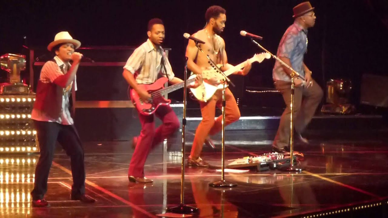 Bruno Mars Locked Out of Heaven O2 Arena London 08.10.13