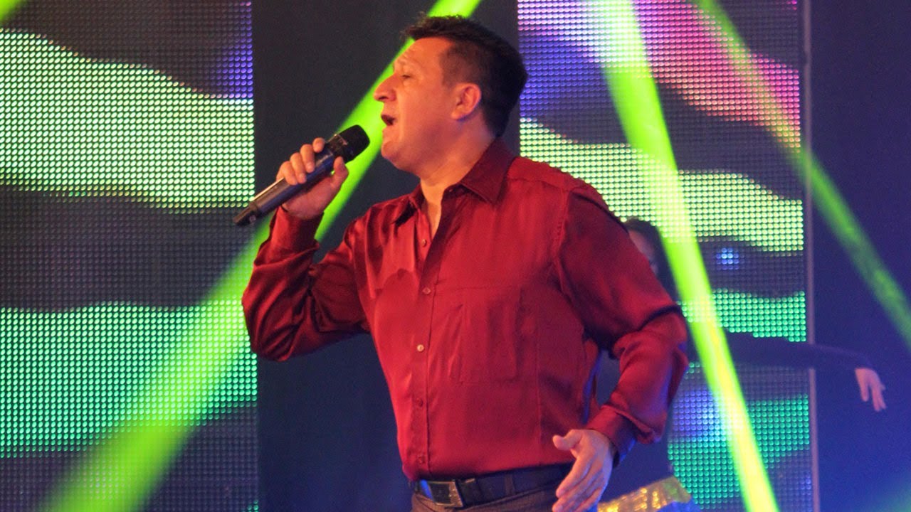 Carlos Bravo - Llorando se fue