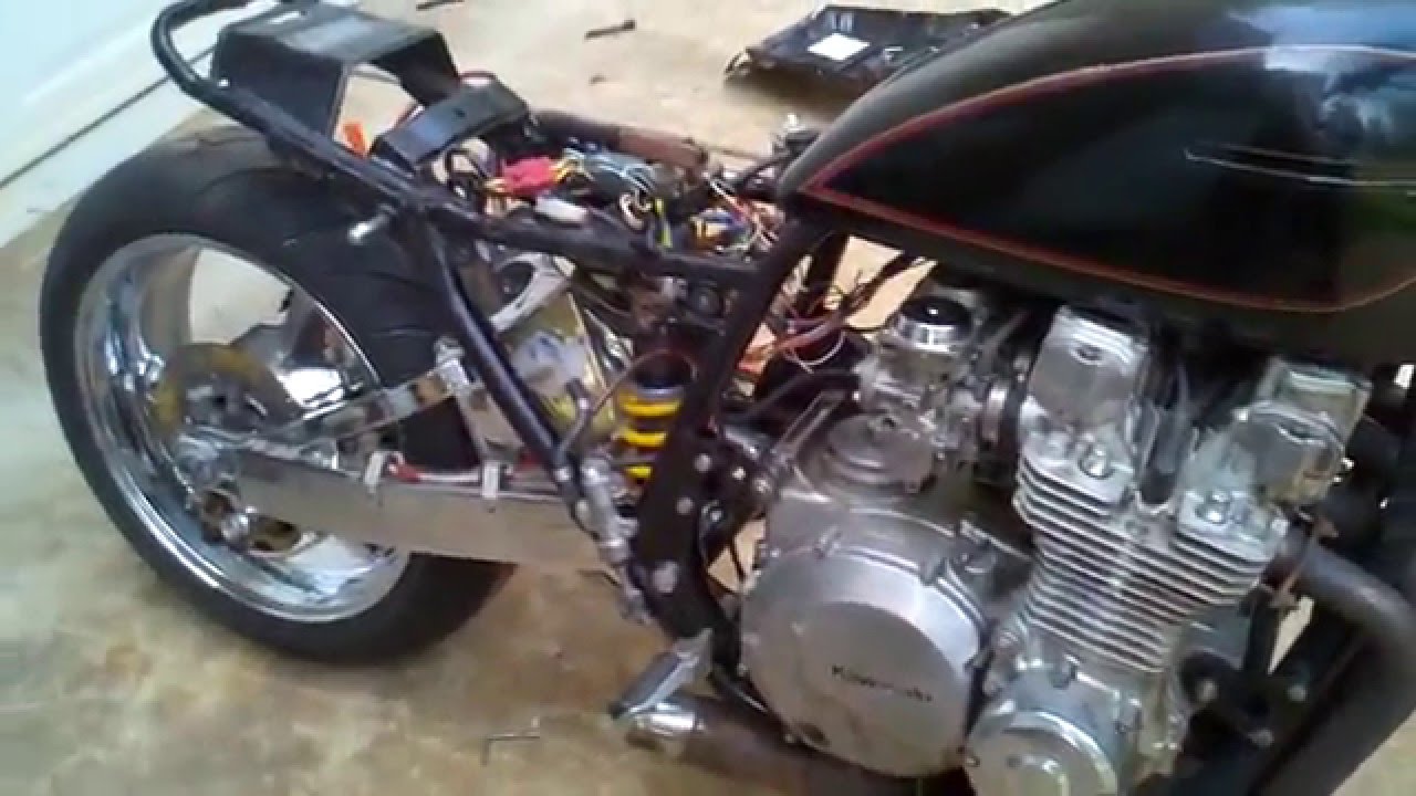 81 Kawasaki KZ1000 resto mod