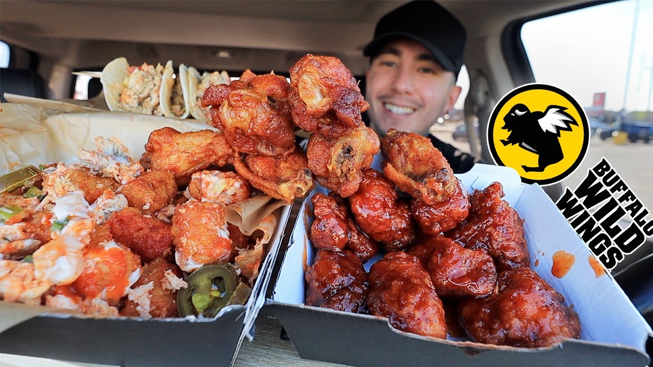 MUKBANG EATING Buffalo Wild Wings Mango Habanero Wings, Street Tacos, Loaded Tater Tots