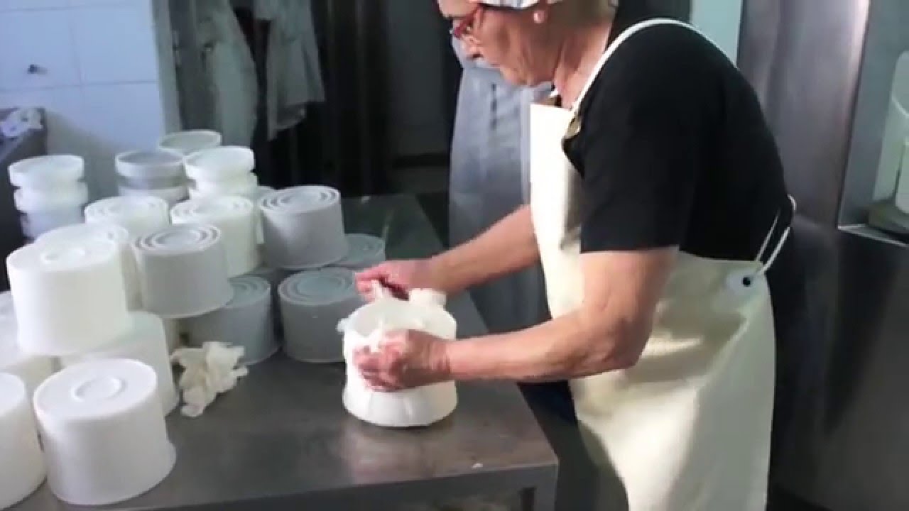 Moldeo de cuajada 4