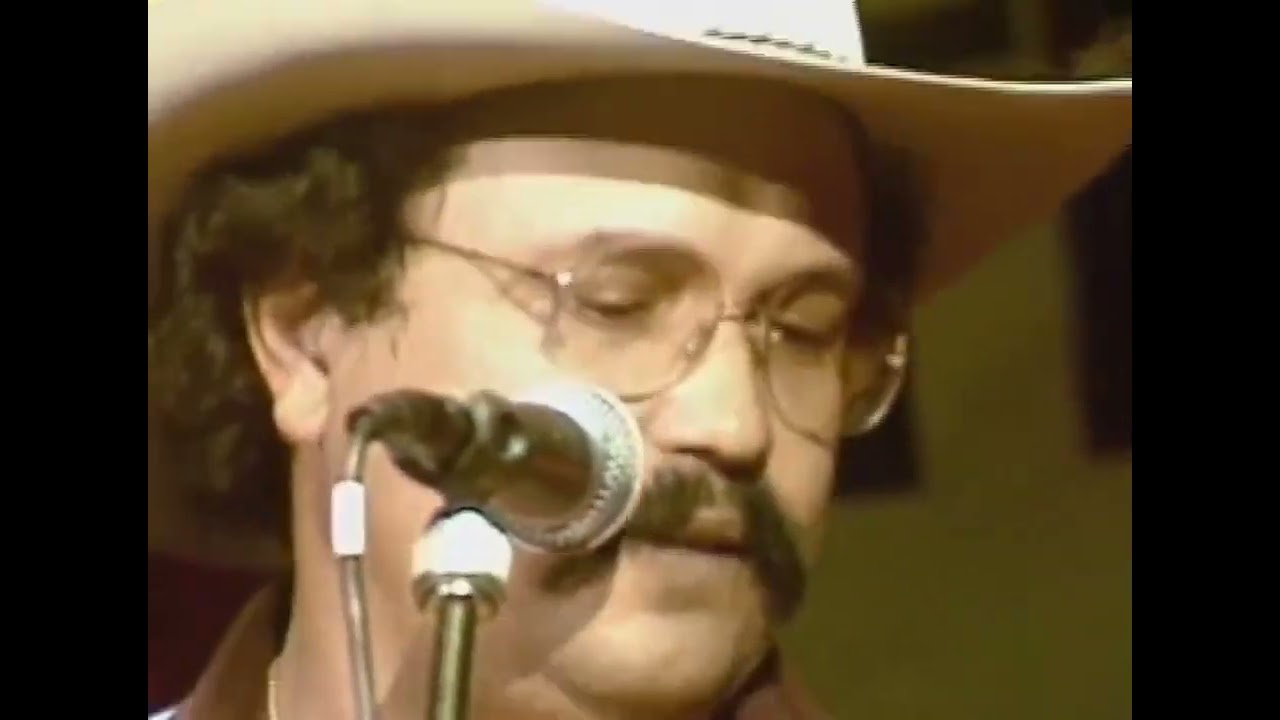 Roberto Pulido Y Los Clasicos live at the Houston Coliseum