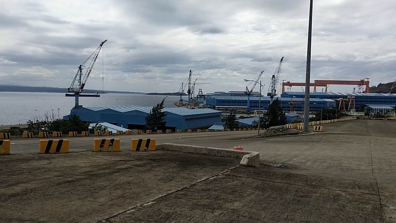 A day @ the closed Hanjin Shipyard in Subic