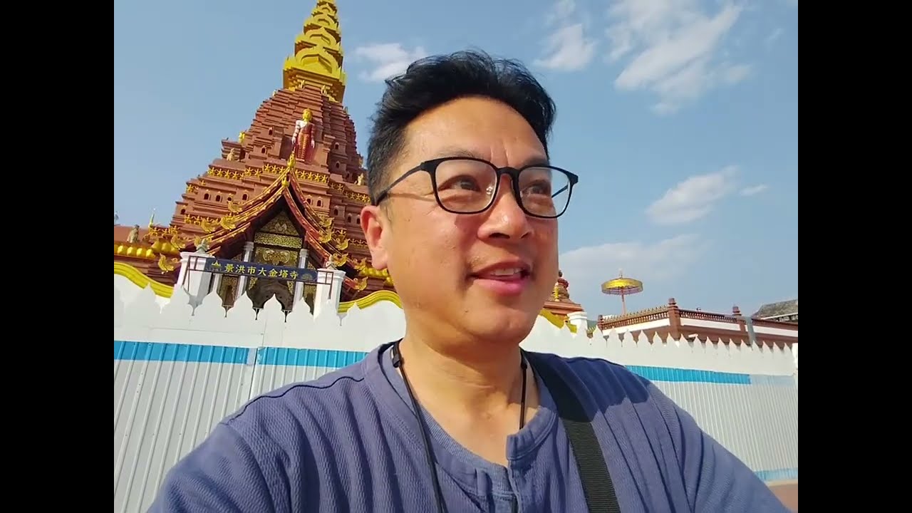 3/2.2 Why Isn't Anyone Exploring Xishuangbanna and Starlight Night Market in Yunnan China?