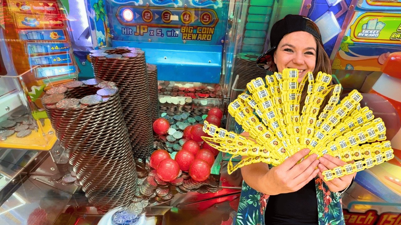 Tower Island Coin Pusher - Big Coin Bonus Jackpot!